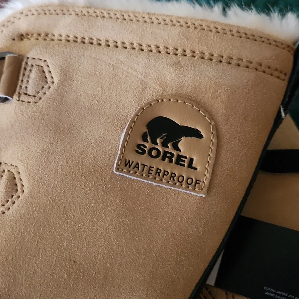 Sorel waterproof boots - Picture 4 of 9